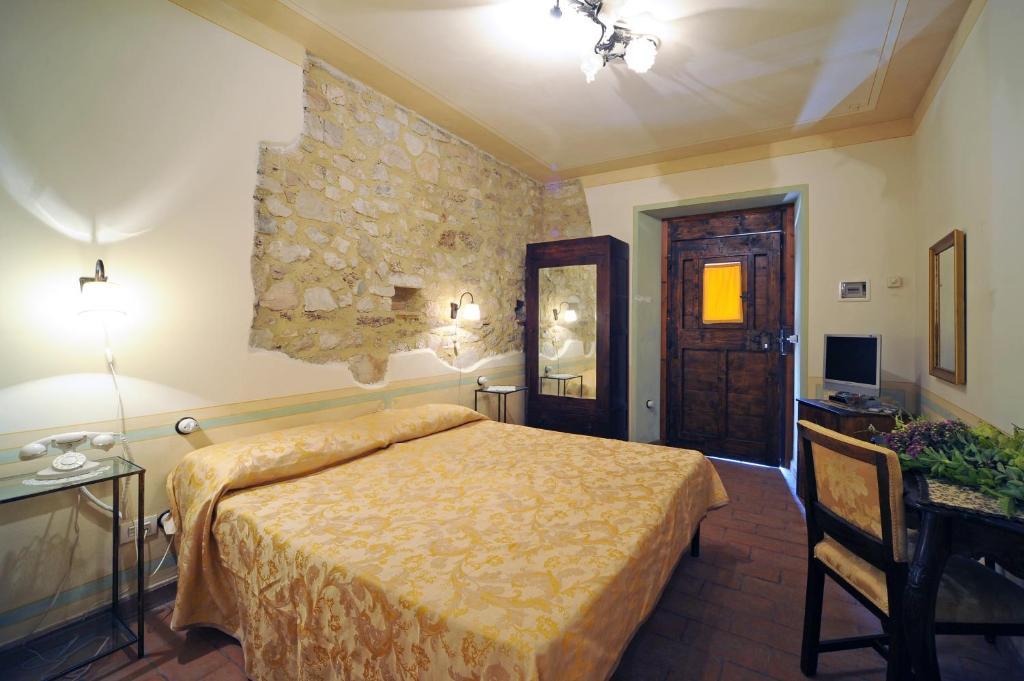 Gasthaus Antico Casale Urbani Scheggino Zimmer foto